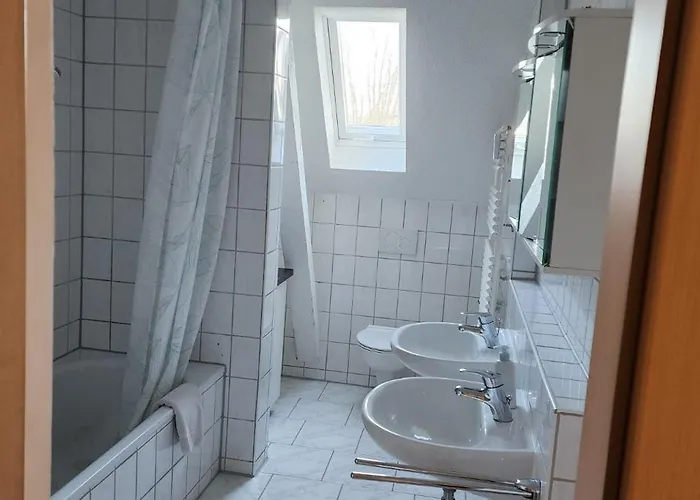 Gemuetliche 3 غوتمادينغين